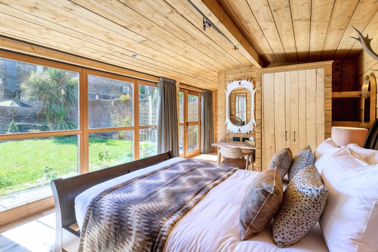 Clementine'S Guest House York Luaran gambar A bedroom at the hotel