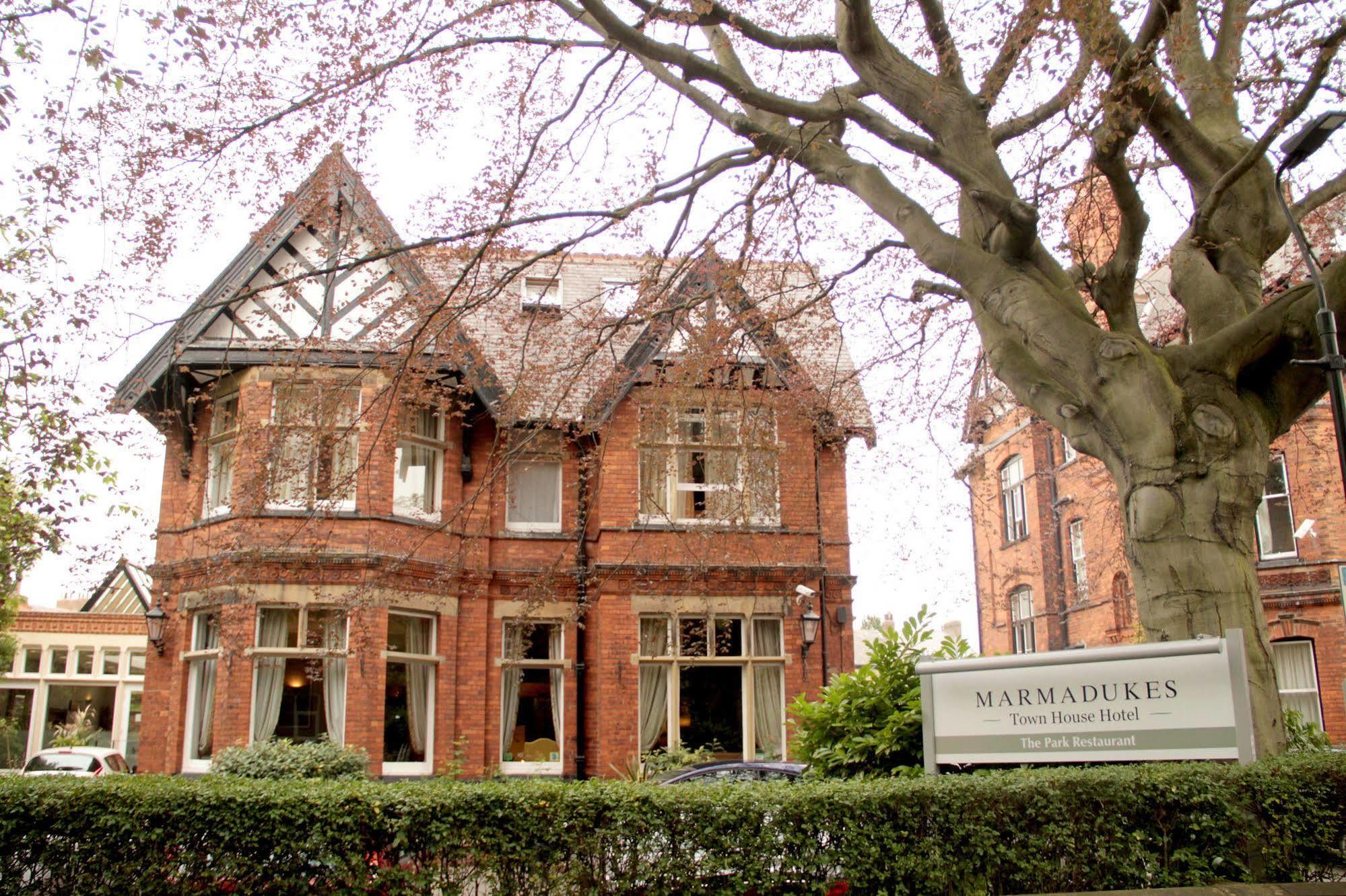Clementine'S Guest House York Luaran gambar Marbrookes